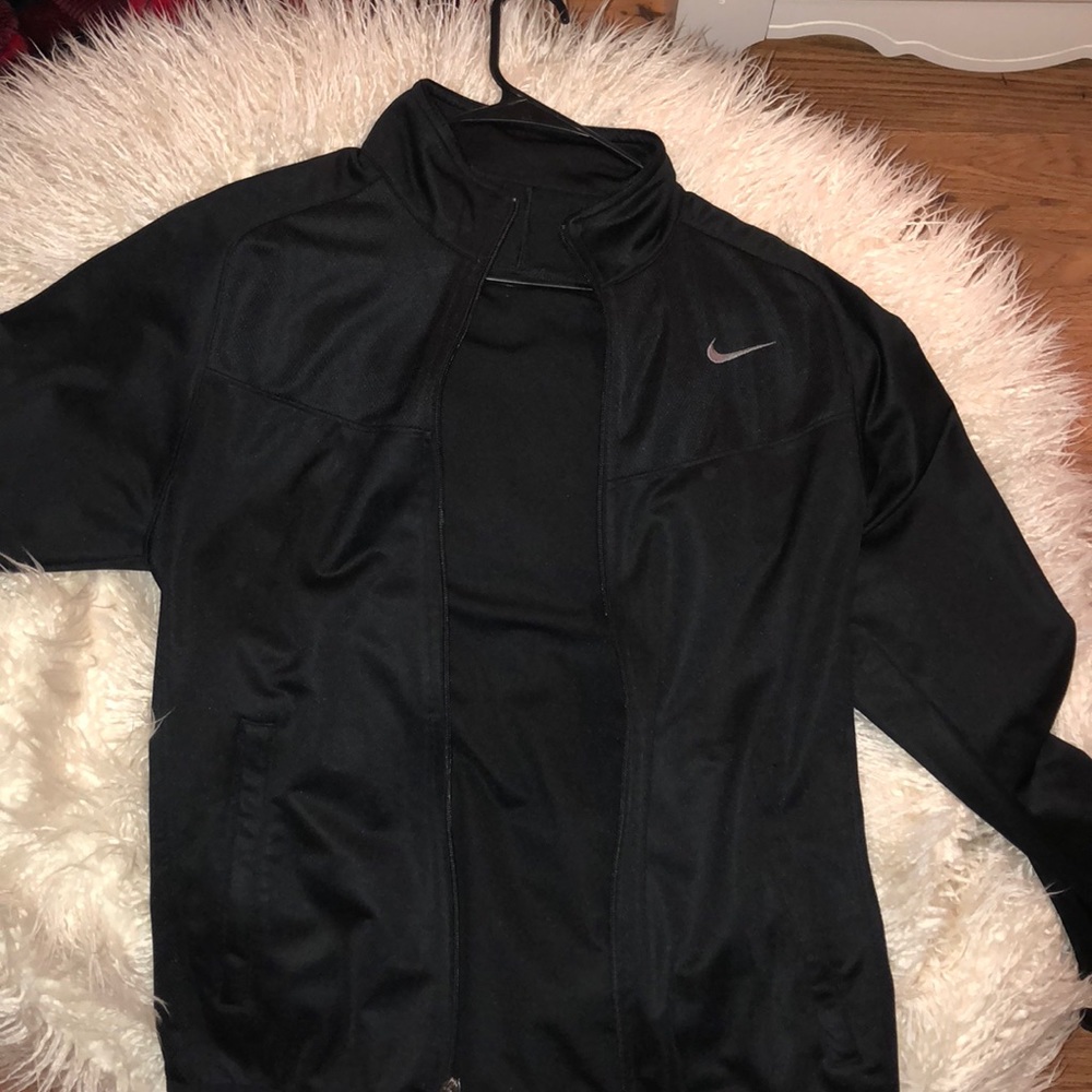 nike zip up jacket